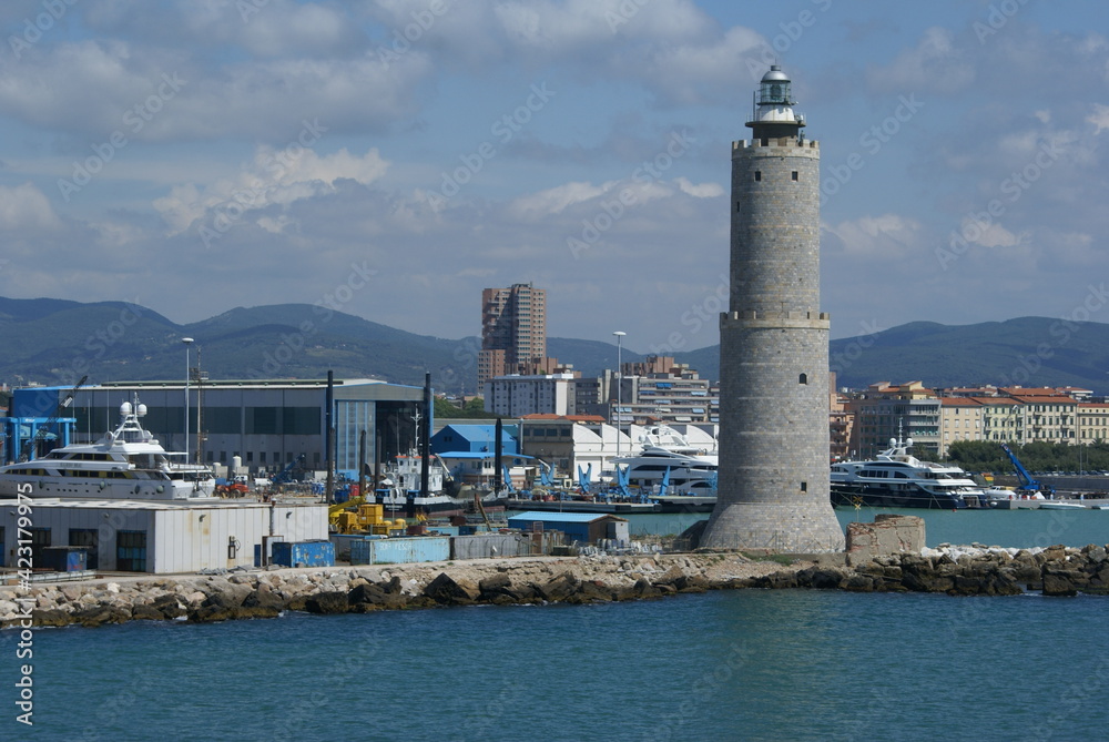 Tuscany (Italy): Lighthouse in the Port of Livorno, Tuscany (Italy)