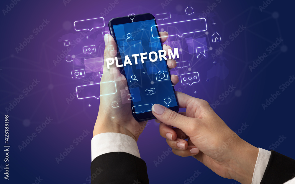 Obraz premium Hand using smartphone with social media concept