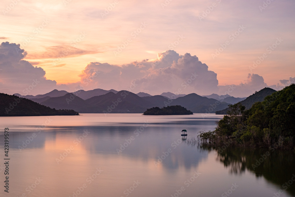 Fototapeta premium A nice sunset at the lake in Phetchaburi, Thailand