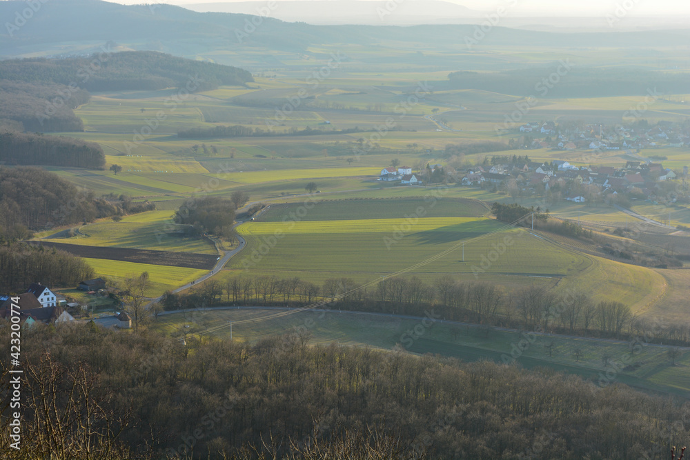 Panoramablick vom Zabelstein auf Hundelshausen und Michelau im Steigerwald vom Zabelstein, Franken, Bayern, Deutschland
