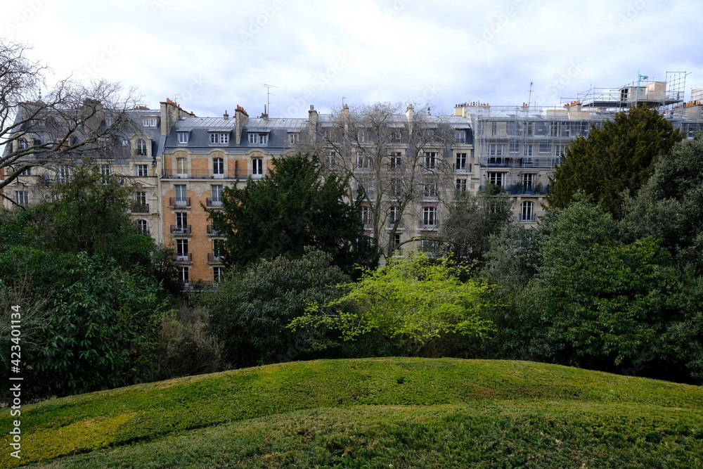 A view from a french parisian parc 