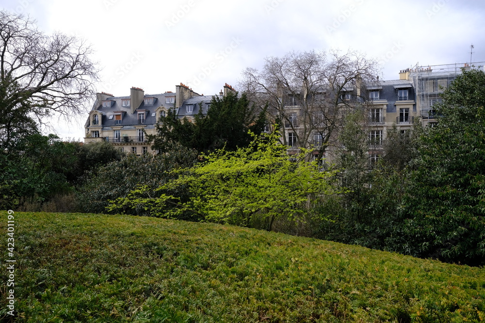 A view from a french parisian parc 