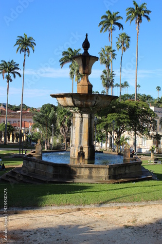 Chafariz na praça Barão de Campo Belo, Vassouras, Brasil photo