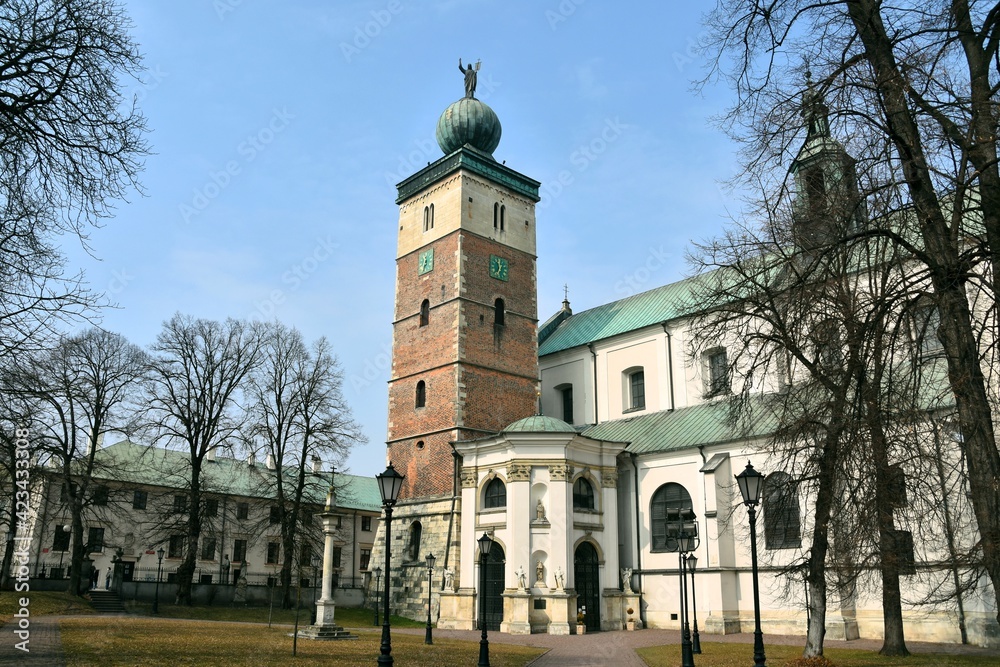 Bazylika kolegiacka Grobu Bożego, Klasztor w Miechowie w Małopolsce, - obrazy, fototapety, plakaty 