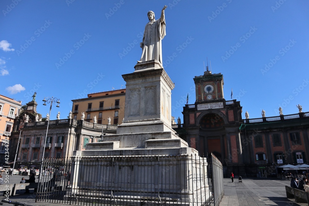 Napoli - Monumento a Dante Alighieri