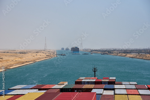 Konstfotografi View on the containers loaded on deck of cargo ship