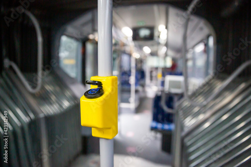 Wallpaper Mural transport bus Torontodigital.ca