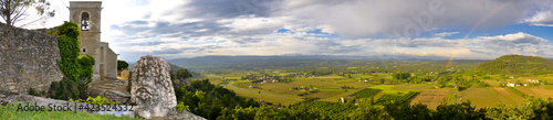 panorama of the mountains in menerbes luberon france