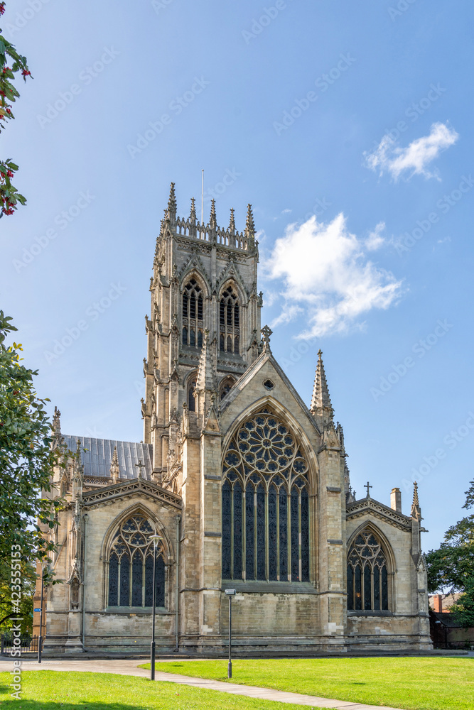 Doncaster St Georges Minster photograph of large church on a sunny day in South Yorkshire	
