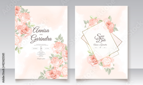  Elegant wedding invitation card with beautiful floral and leaves template Premium Vector