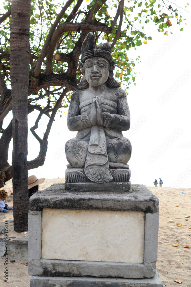 Balinese welcome statue at the Kuta Beach