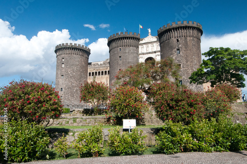 castle in the middle of the hill nuovo naples