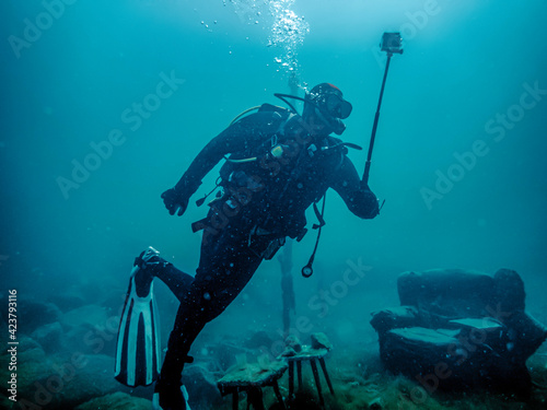 Diver captures underwater world on camera