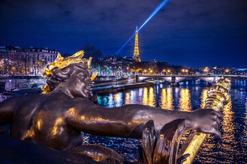 Leinwandbilder Pont Alexandre III Pont Alexandre III im Abendlicht  © Fernando