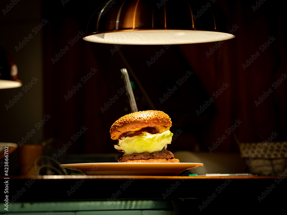 Tesone Burger - obrazy, fototapety, plakaty 