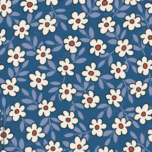 Colorful Small Scale Hand-Drawn Floral Vector Seamless Pattern. Retro 70s Style Nostalgic Fashion Textile Bold Background. Summer Resort Print. Ditsy Daisies. Flower Power