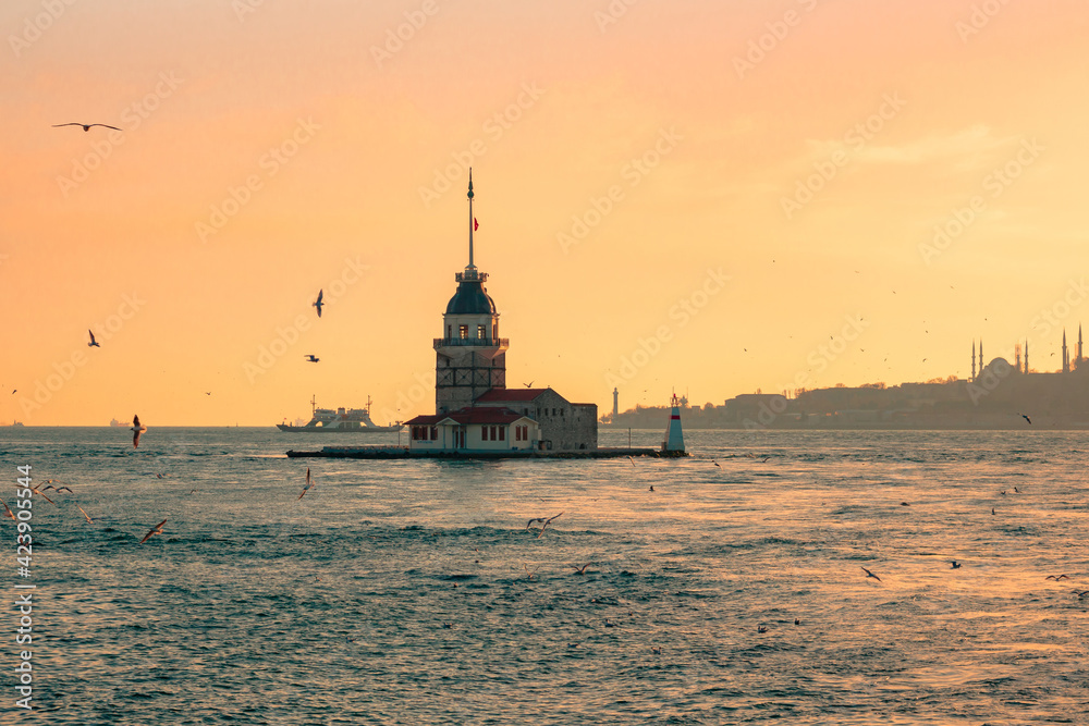 Maiden's Tower at sunset