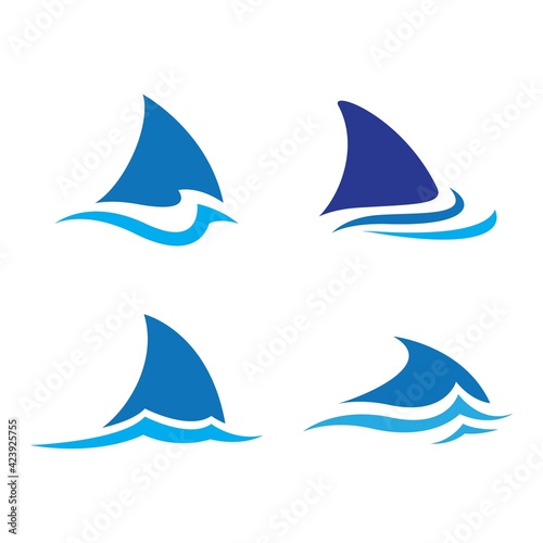 Fototapeta Naklejka Na Ścianę i Meble -  Shark fin logo design
