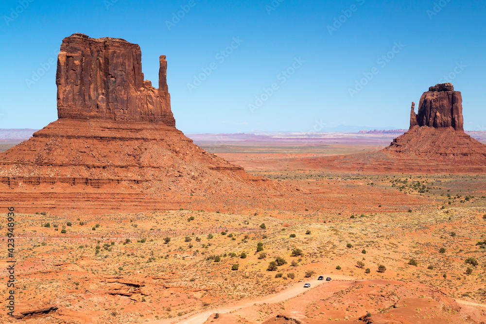 Monument Valley on the Arizona–Utah state line Monument Valley on the Arizona–Utah state line