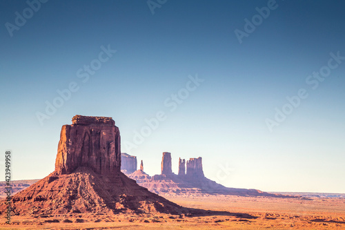 Monument Valley on the Arizona–Utah state line © Alessandro Lai