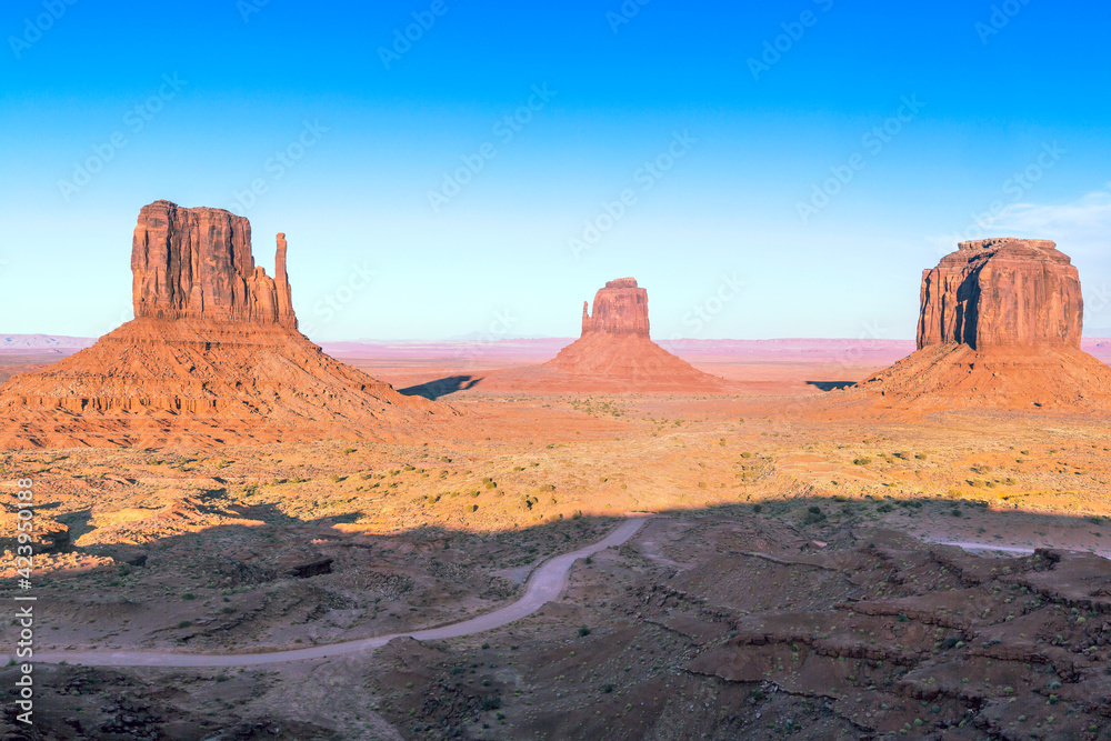 Monument Valley on the Arizona–Utah state line Monument Valley on the Arizona–Utah state line