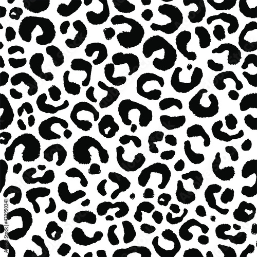 seamless pattern of white leopard skin in hand drawing style illustration