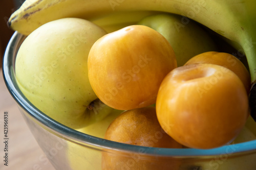 bowl of fruits