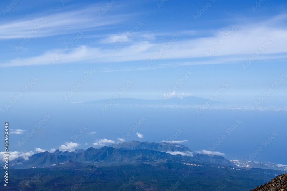 Isla de La Palma en las Islas Canarias, España. Vista desde lo alto del volcán Teide desde donde es posible observar las diferentes islas que componen Canarias.