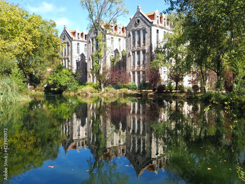 Pavilions in the City Park of Caldas da Rainha in Centro, Portugal © Stimmungsbilder1