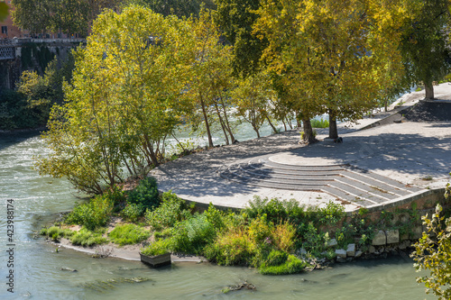 Φωτογραφία Tiber Island And River In Rome
