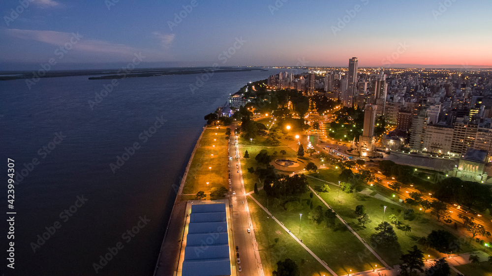 Obraz premium atardecer parque nacional de la bandera Rosario Santa fe Argentina