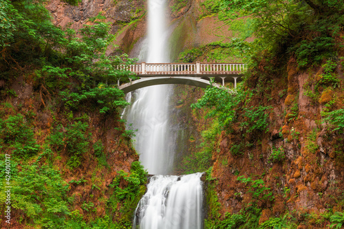 Fototapeta Naklejka Na Ścianę i Meble -  Multnomah Falls, Oregon, USA