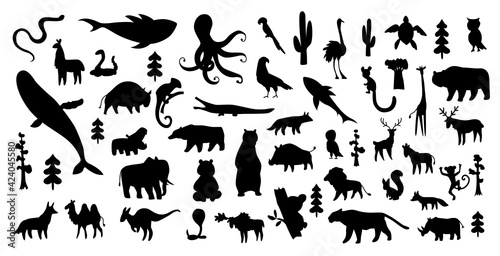 Cute animal illustration icon set isolated on a white background. Hand drawn animals. Icons for children with lots of animals bear elephant whale monkey giraffe. America, Europe, Asia, Africa