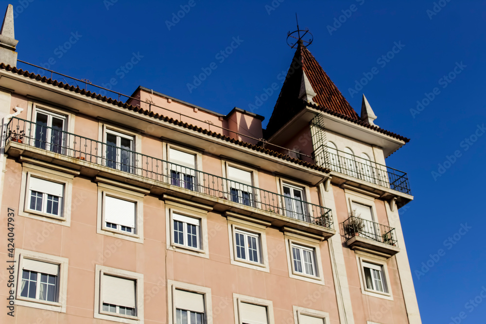 Colorful and majestic old houses in Lisbon Colorful and majestic old houses in Lisbon