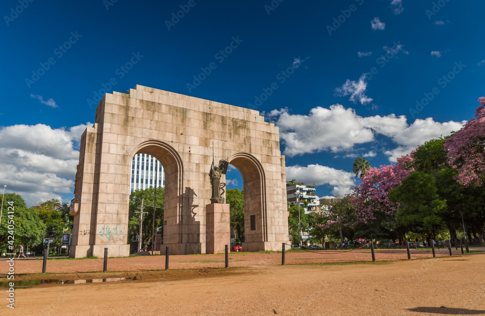 Fototapeta premium Porto Alegre, Rio Grande do Sul, Brazil, March 29 - 2021: Monument to the expeditionary of Farroupilha Park (redemption)