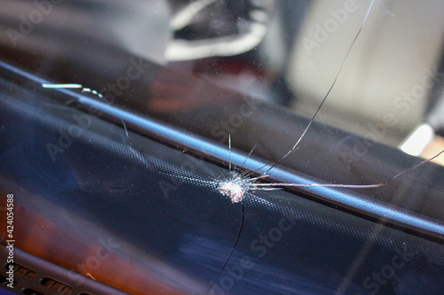 Valokuva Rock chip in a car windscreen