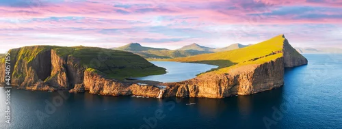 Panel kuchenny z motywem Aerial view from drone of Sorvagsvatn lake on cliffs of Vagar island in sunset time, Faroe Islands, Denmark. Landscape photography panorama