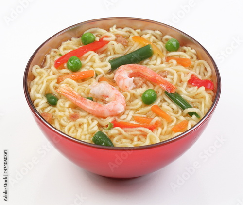 Chinese noodles with vegetables and shrimp