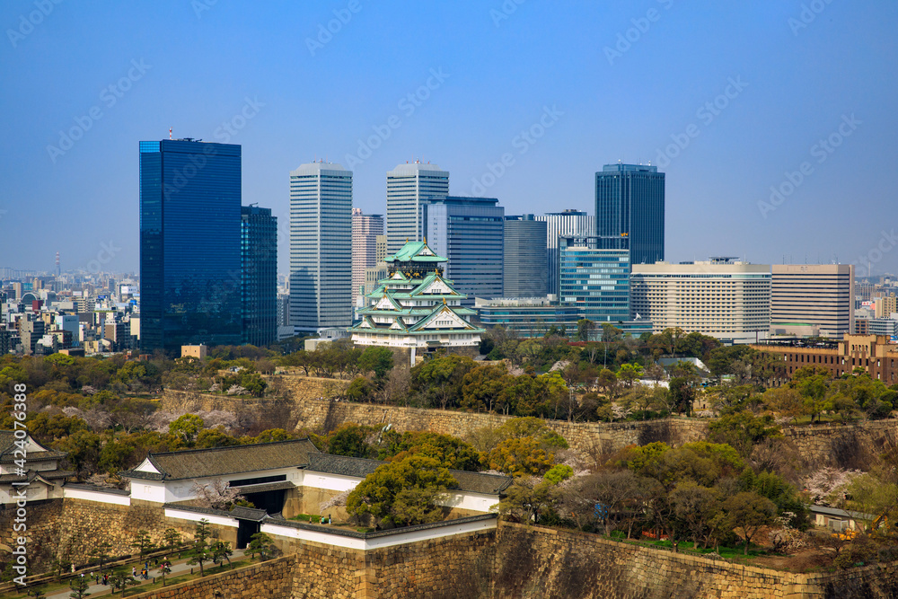 大阪城とOBPビル群(2021年4月) 大阪城とOBPビル群(2021年4月)