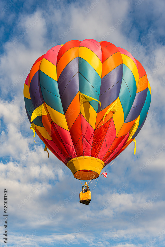 Fototapeta premium hot air balloon in flight