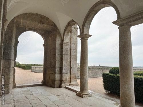 Arcos en el Jardín de los Frailes en el Monasterio de San Lorenzo de El Escorial