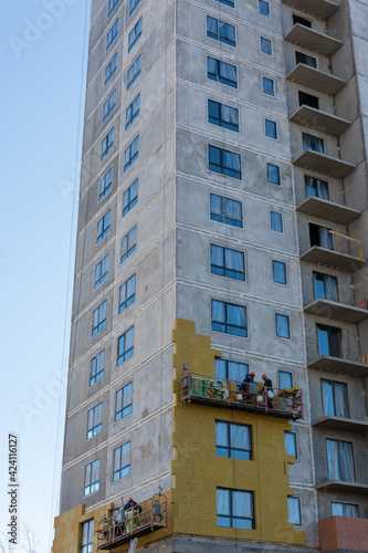 Construction of a multi-storey high-rise apartment building © EvgenyPyatkov