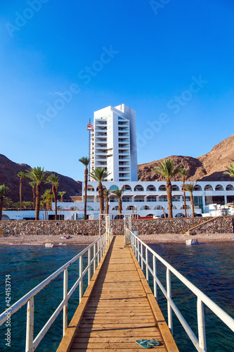 Swimming pier