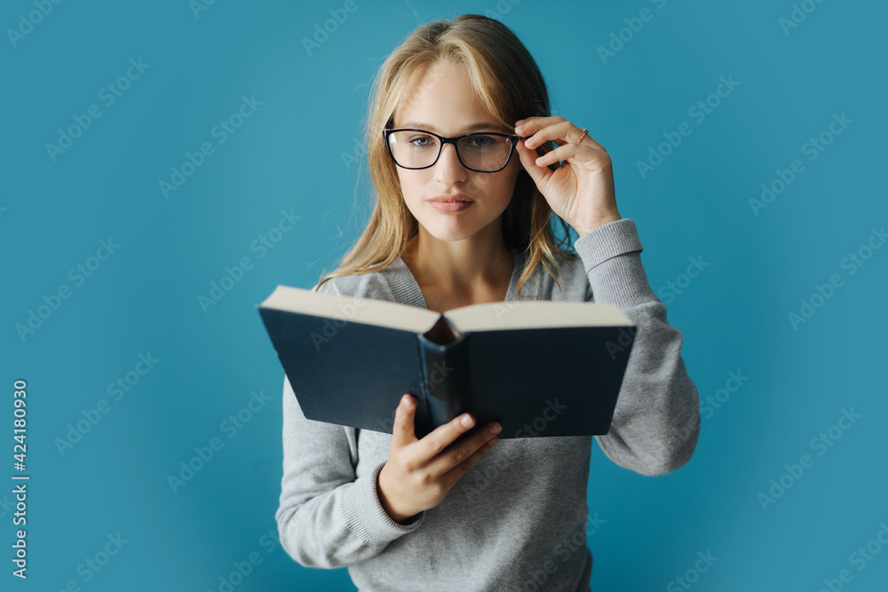Woman reading book Woman reading book