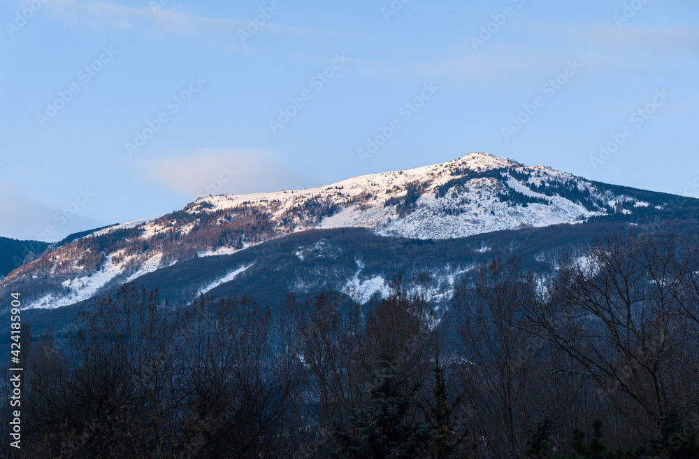 a trip to the park, to the foot of the mountain