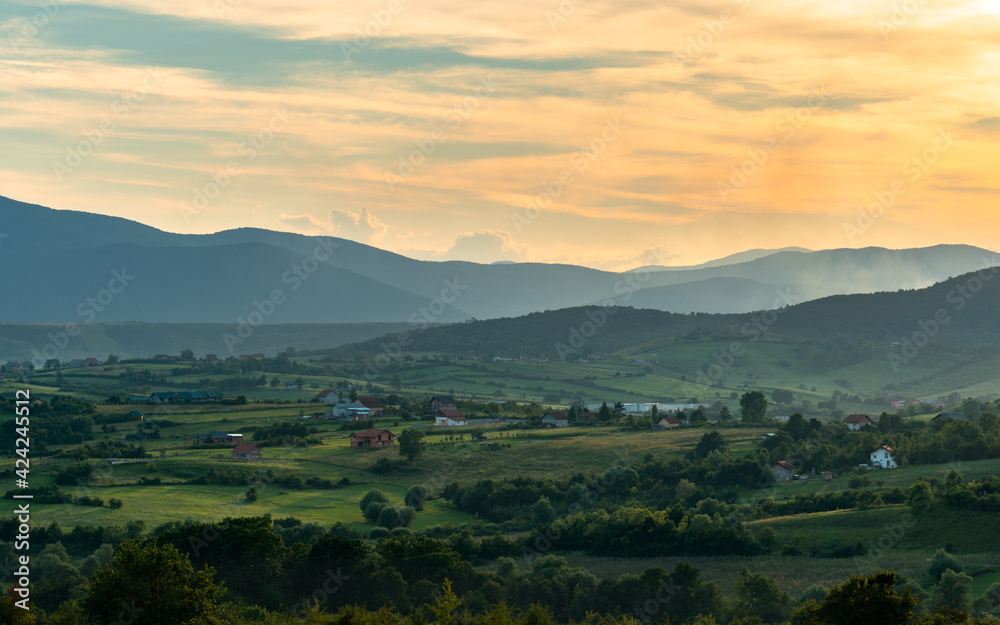Naklejka premium sunset in the mountains
