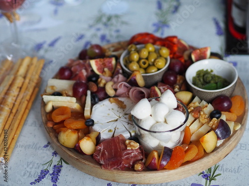 Finger food