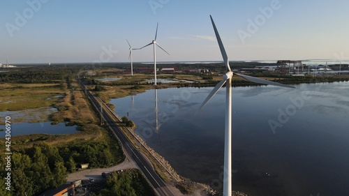Φωτογραφία Aerial view of windmills in Pori, Finland
