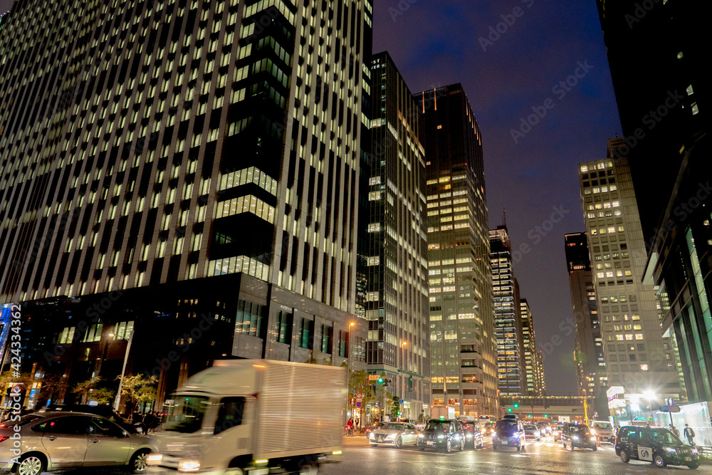 Fototapeta premium オフィス街の夜