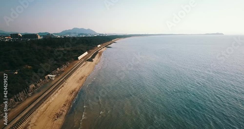 Wallpaper Mural 福岡県古賀市花見海岸の海岸線 Torontodigital.ca